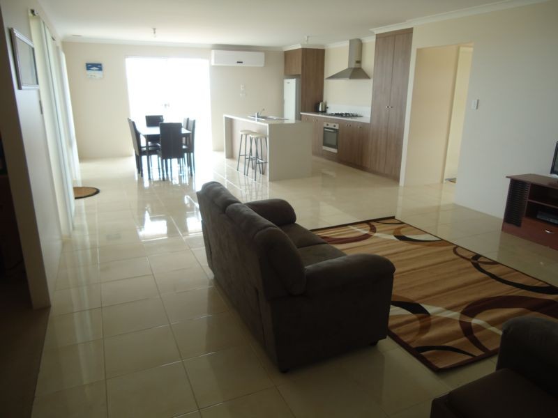 8 Spindrift Vista, Drummond Cove WA 6532