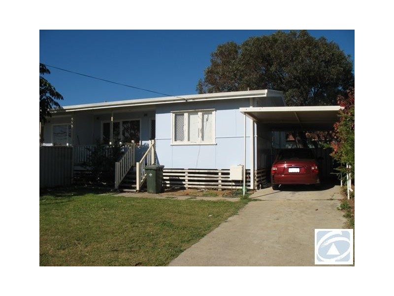 11A & B Abelia Street, Rangeway WA 6530