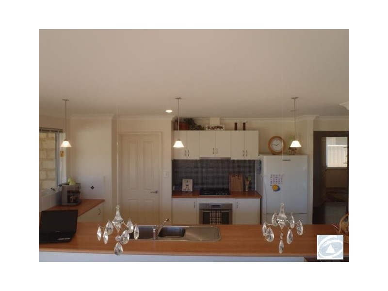 7 Schooner Pass, Glenfield WA 6532