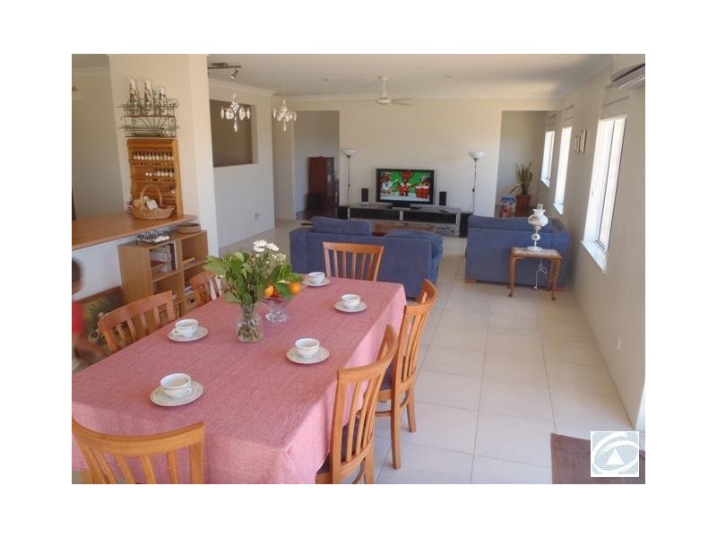 7 Schooner Pass, Glenfield WA 6532