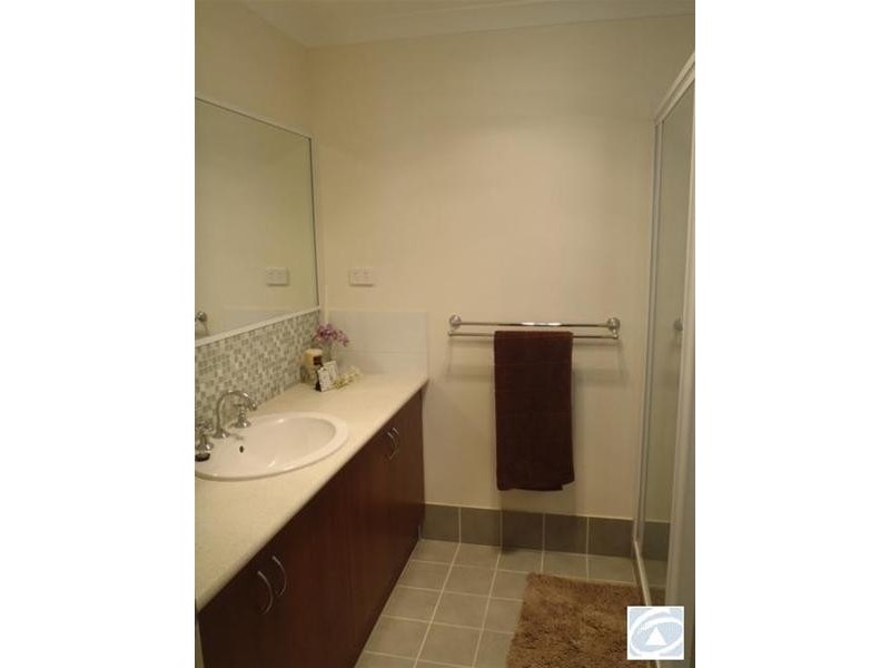 7 Schooner Pass, Glenfield WA 6532