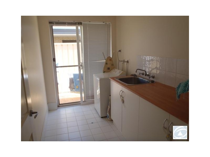 7 Schooner Pass, Glenfield WA 6532