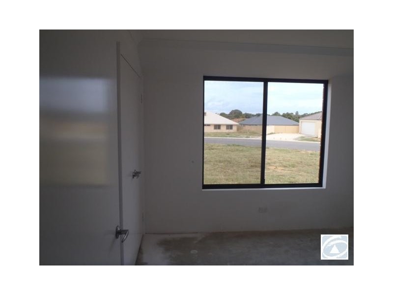 4 Antonia Way, Webberton WA 6530