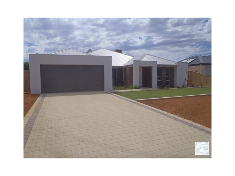 3 Rosapark Boulevard, Webberton WA 6530