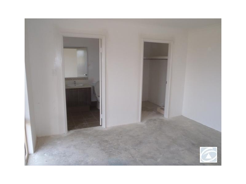 7 Rosapark Boulevard, Webberton WA 6530