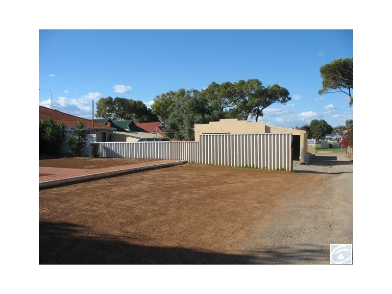 122 Chapman Road, Geraldton WA 6530