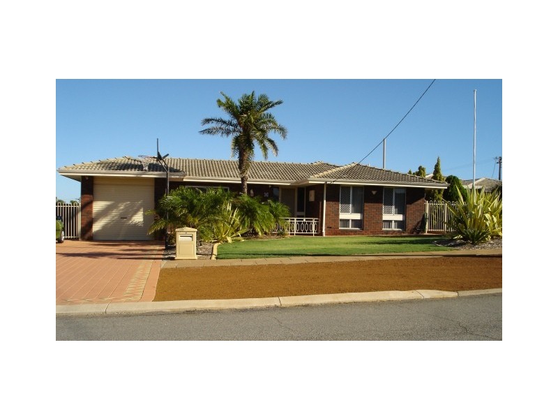 8 Gummer Avenue, Geraldton WA 6530