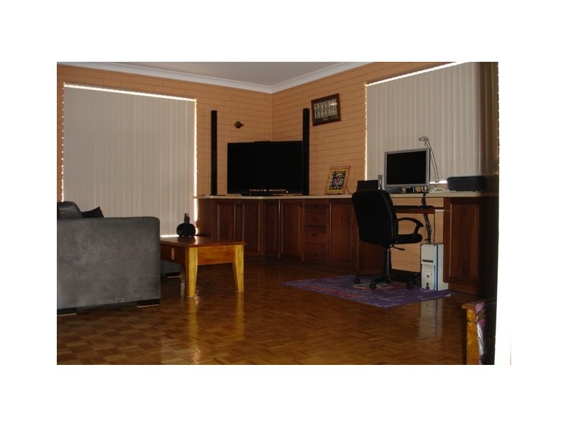 8 Gummer Avenue, Geraldton WA 6530