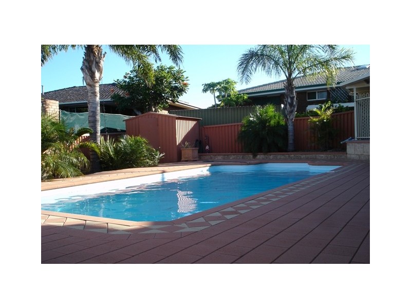 8 Gummer Avenue, Geraldton WA 6530