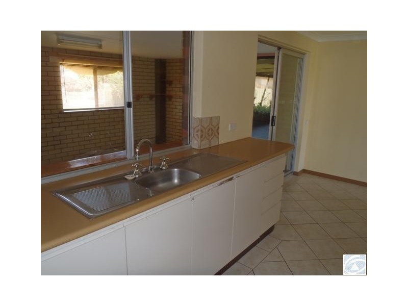 6 McAleer Drive, Mahomets Flats WA 6530