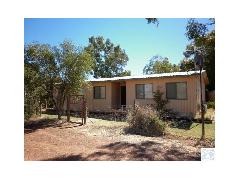 72 Attwood Street, Mount Magnet WA 6638