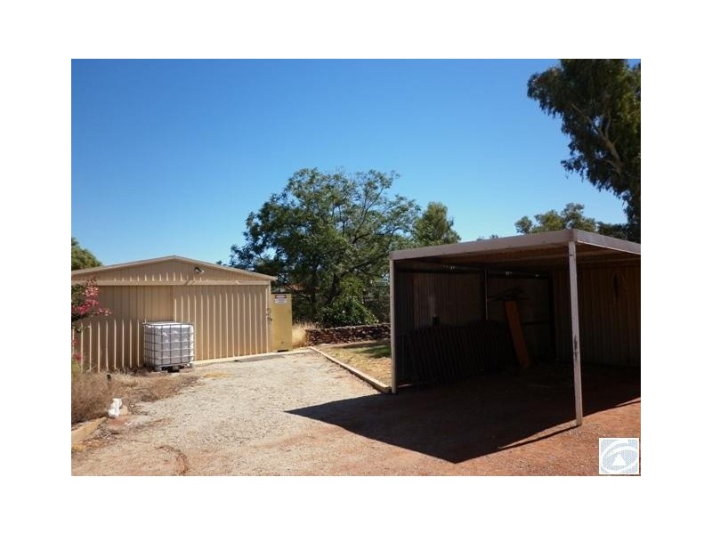 72 Attwood Street, Mount Magnet WA 6638