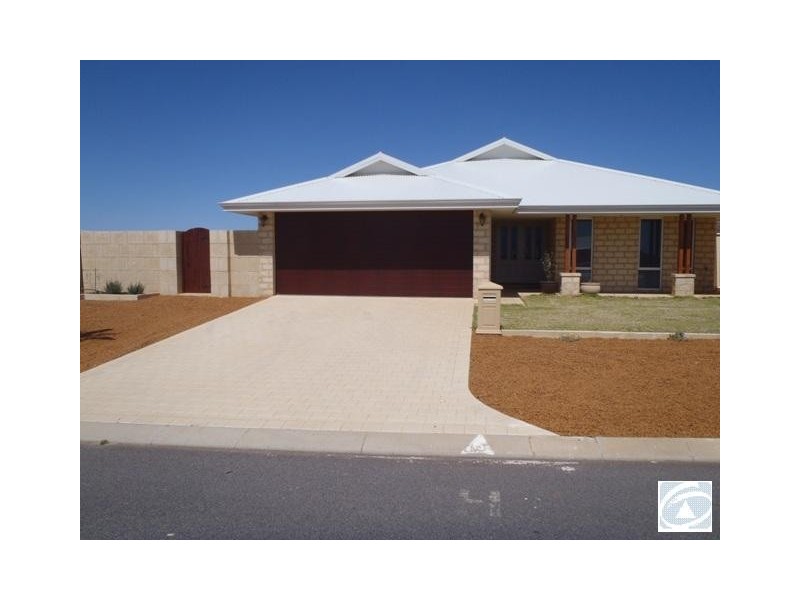 7 Schooner Pass, Glenfield WA 6532