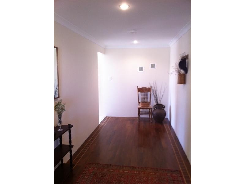 7 Schooner Pass, Glenfield WA 6532