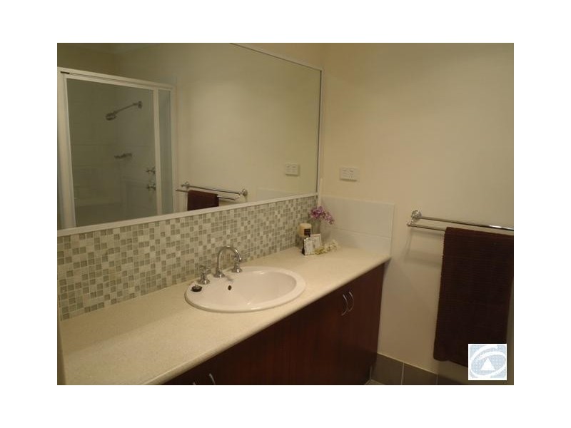 7 Schooner Pass, Glenfield WA 6532