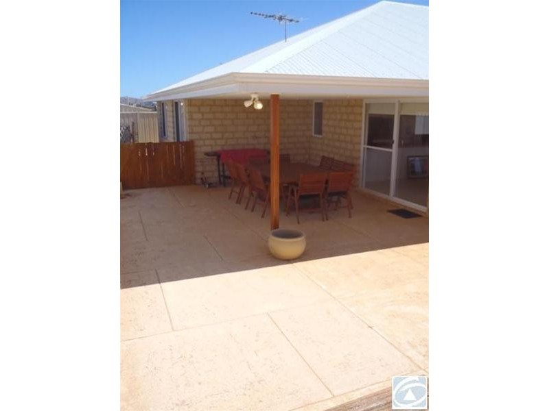 7 Schooner Pass, Glenfield WA 6532