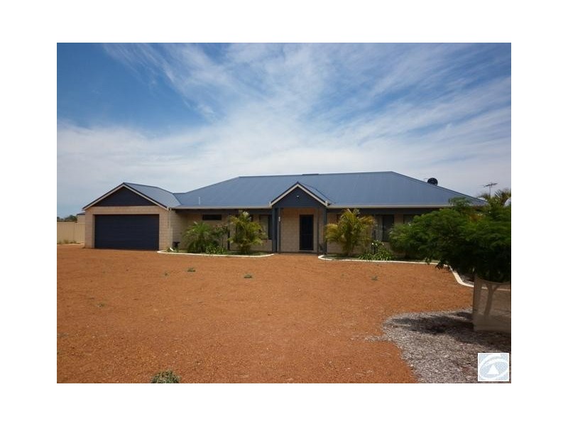 85 David Road, Waggrakine WA 6530