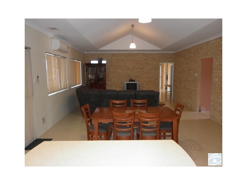 85 David Road, Waggrakine WA 6530