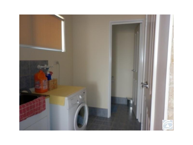 85 David Road, Waggrakine WA 6530