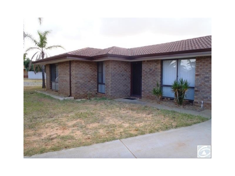 33 Kultown Drive, Waggrakine WA 6530