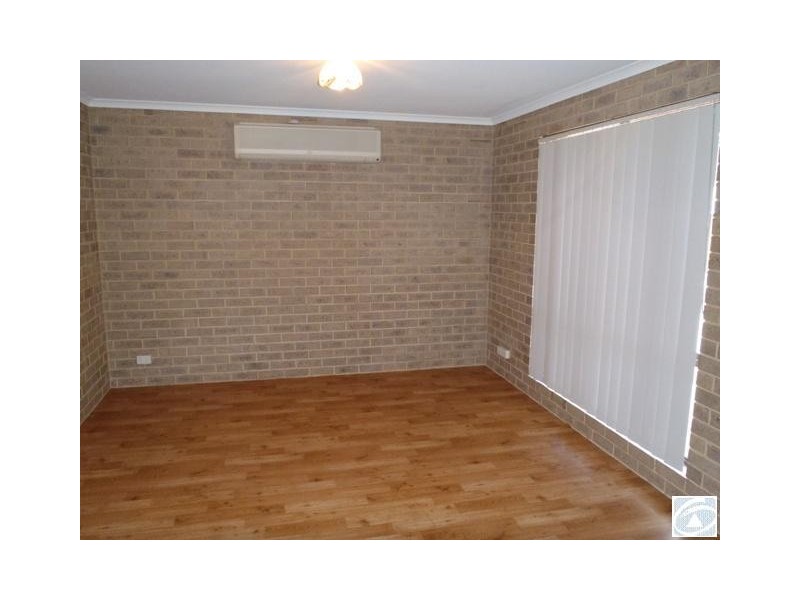 33 Kultown Drive, Waggrakine WA 6530