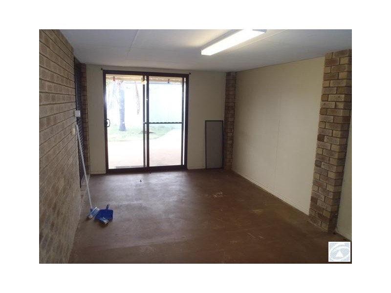 33 Kultown Drive, Waggrakine WA 6530