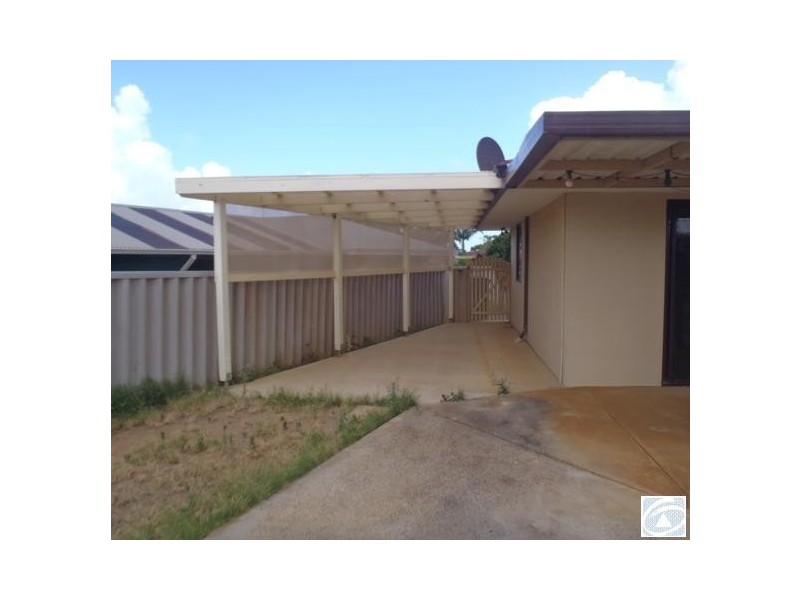 33 Kultown Drive, Waggrakine WA 6530