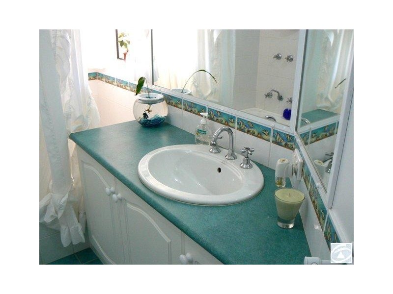 6 Angler Parade, Drummond Cove WA 6532