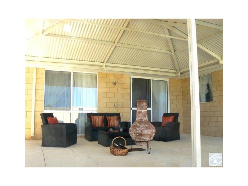 6 Angler Parade, Drummond Cove WA 6532