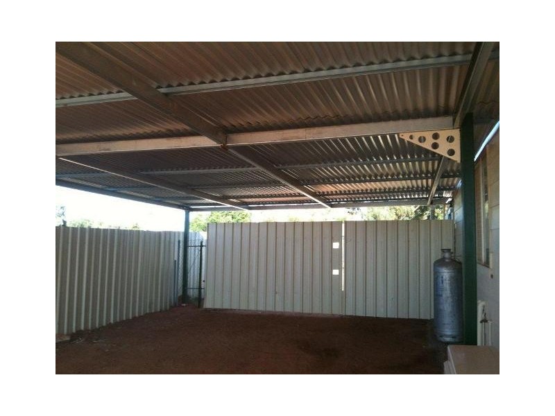 2 Priestley Street, Mount Magnet WA 6638