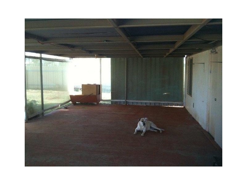 2 Priestley Street, Mount Magnet WA 6638