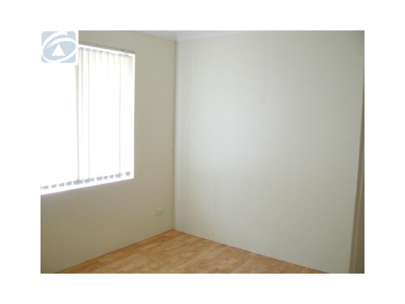 4 Halfmoon Drive, Waggrakine WA 6530