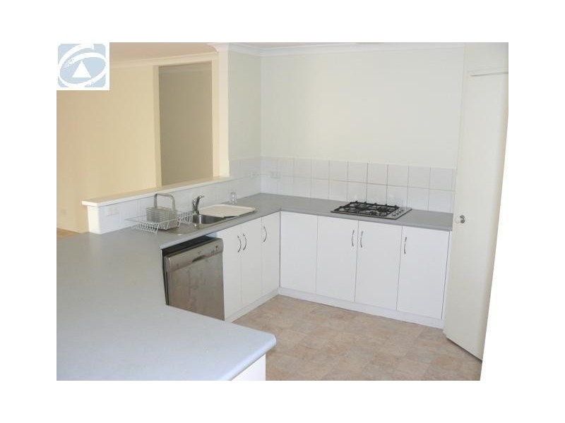 4 Halfmoon Drive, Waggrakine WA 6530