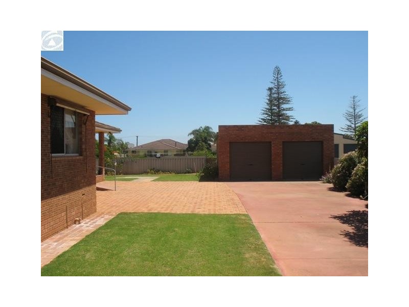 13 Fuller Street, Bluff Point WA 6530