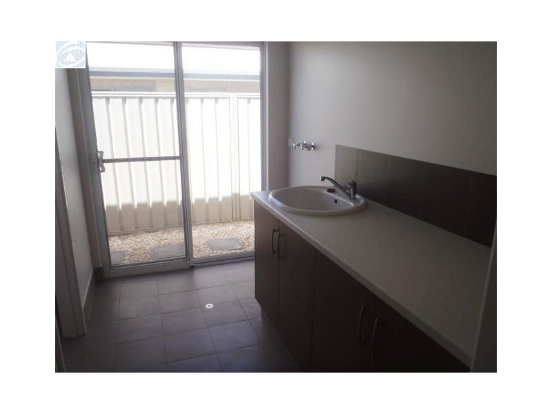 6 Ivy Way, Wandina WA 6530