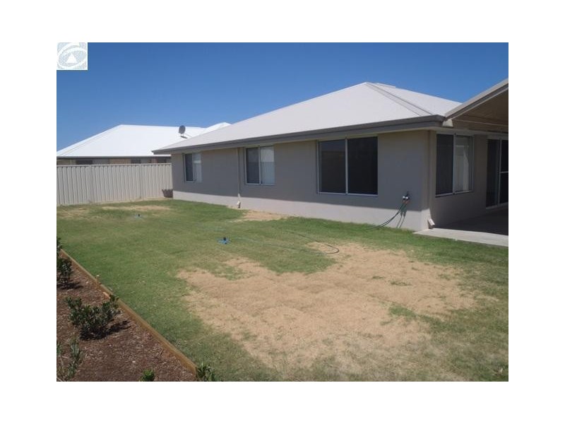 6 Ivy Way, Wandina WA 6530