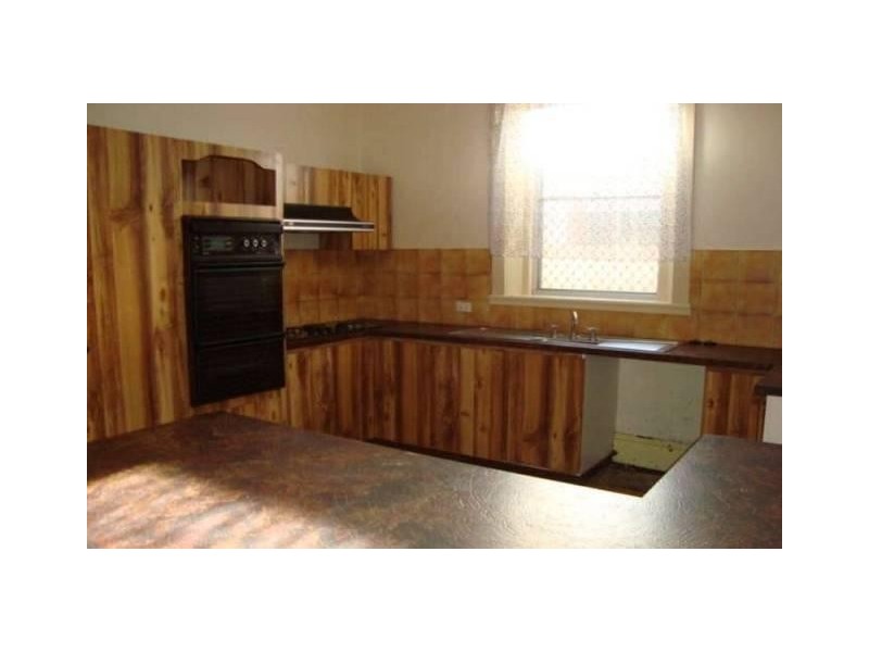 115 Augustus Street, Geraldton WA 6530