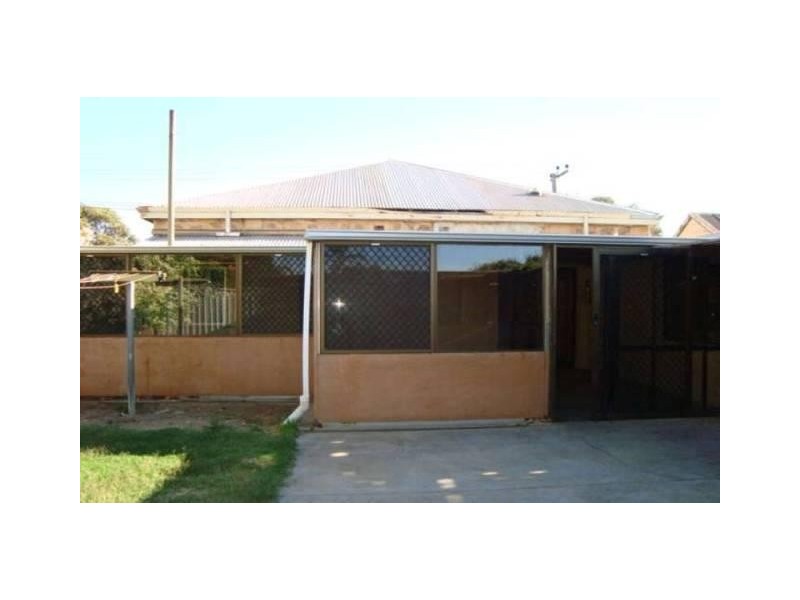 115 Augustus Street, Geraldton WA 6530