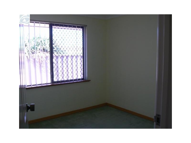 15 Broadbank Lane, Beachlands WA 6530