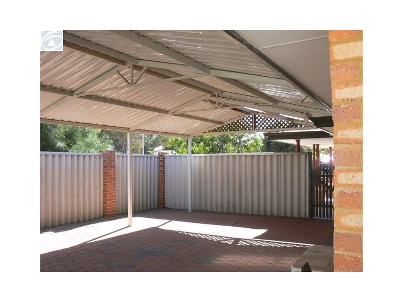 15 Broadbank Lane, Beachlands WA 6530