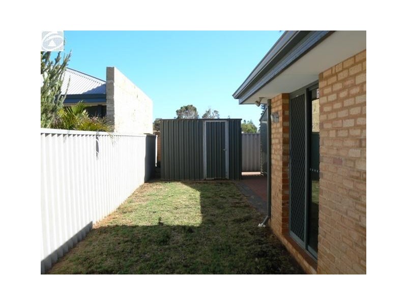 15 Broadbank Lane, Beachlands WA 6530