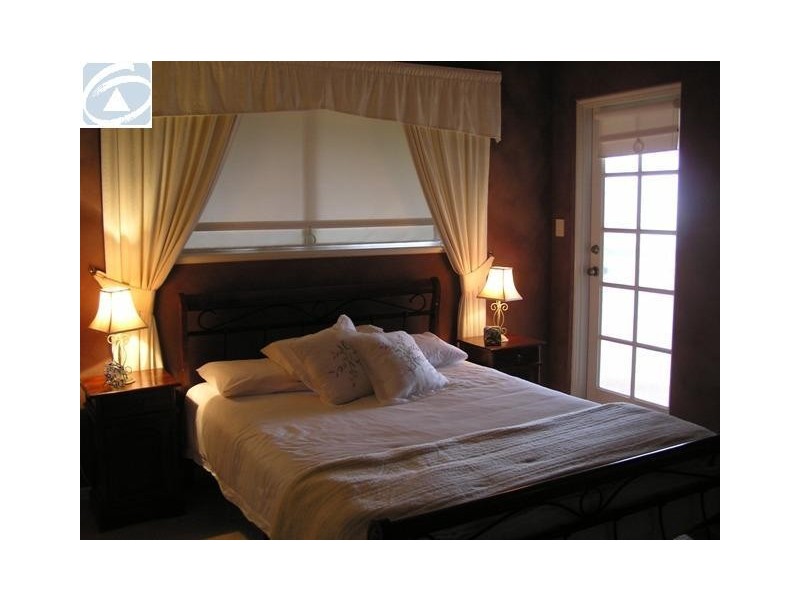 8 Quayside Vista, Drummond Cove WA 6532