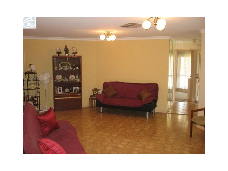 62 Kultown Drive, Waggrakine WA 6530