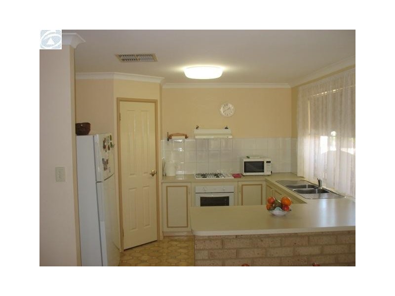 62 Kultown Drive, Waggrakine WA 6530