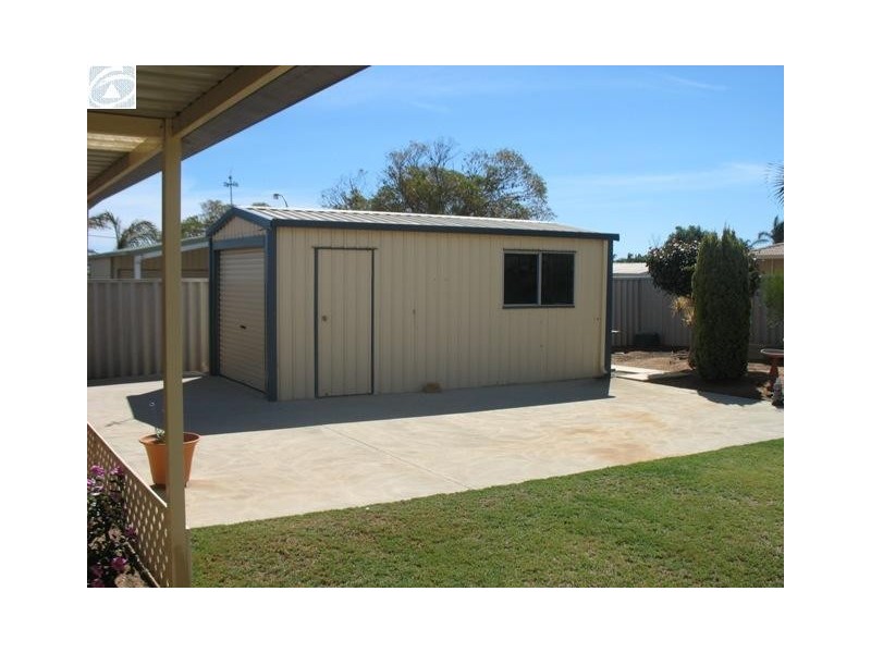 62 Kultown Drive, Waggrakine WA 6530