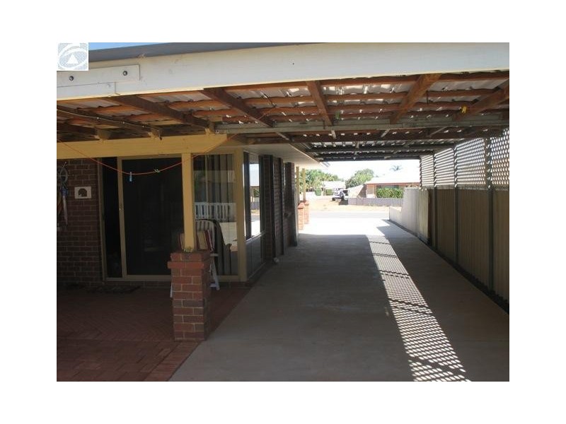 62 Kultown Drive, Waggrakine WA 6530