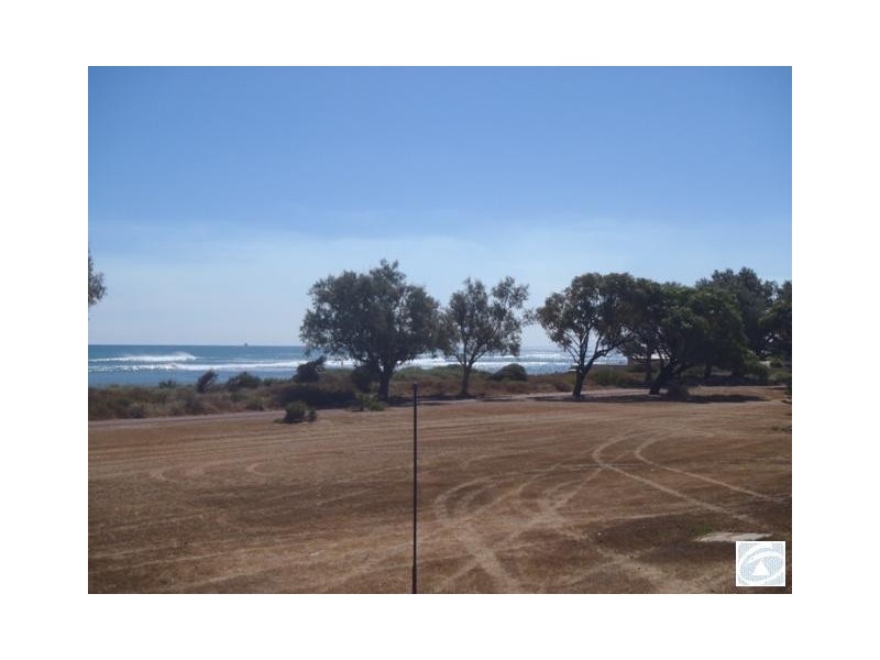 142 Kempton Street, Bluff Point WA 6530