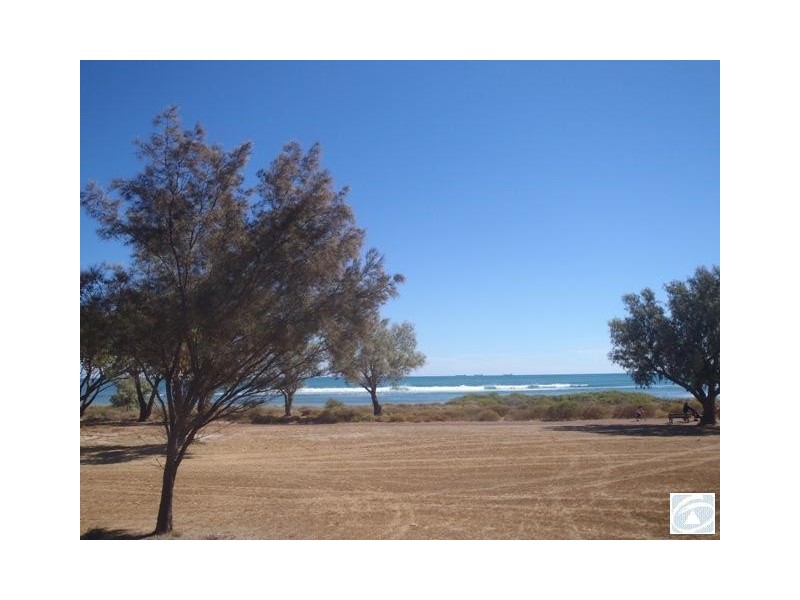 142 Kempton Street, Bluff Point WA 6530