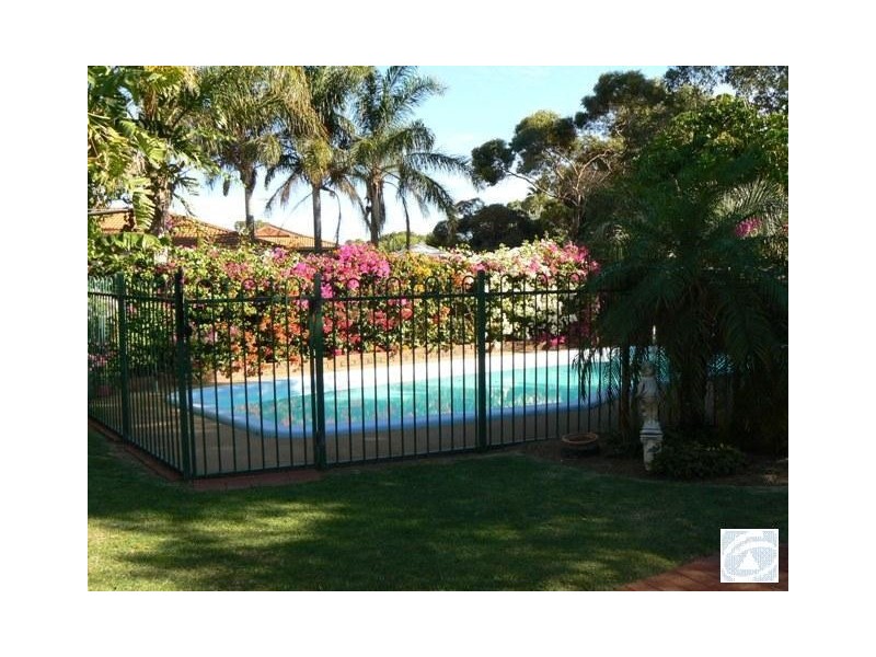 6 Green Street, Bluff Point WA 6530