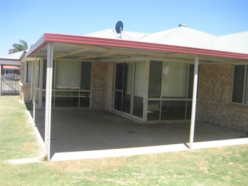 22 Weeloo Road, Waggrakine WA 6530